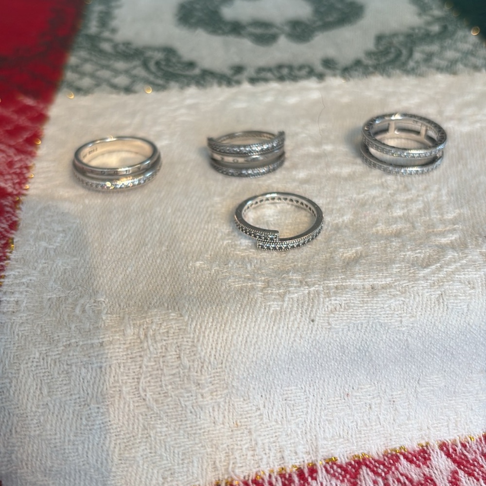 4 pandora rings